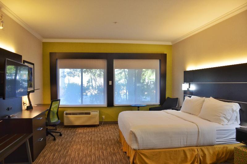 Holiday Inn Express & Suites Austin Nw - Lakeline By Ihg Exterior photo
